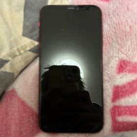 iPhone XR レッド 背面ひび割れあり