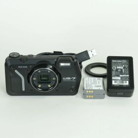 [良品 | バッテリー2個付] RICOH WG-7 ブラック | コンパクトデジタルカメラ