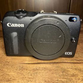 Canon EOS M2