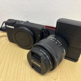 Canon EOS M10デジタル一眼レフカメラ