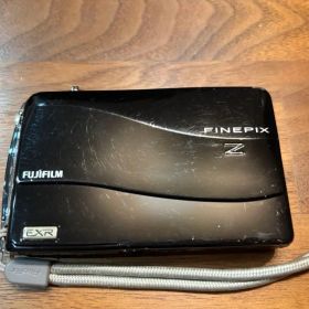 Fujifilm FinePix Z700EXRブラック