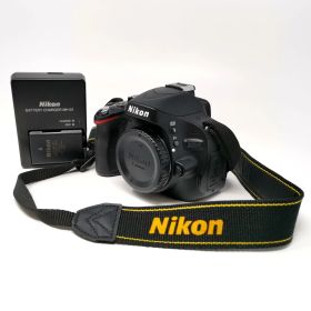 Nikon ニコン D5100 デジタル一眼レフカメラ バッテリー付 ジャンク品 中古品 管理番号KKVNMKO430