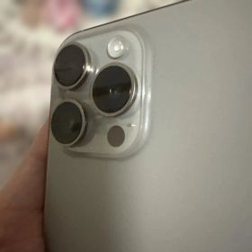Apple iPhone 16Pro本体