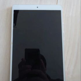 ホワイト Androidタブレットd01J 本体