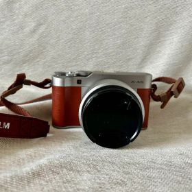 富士フイルム ミラーレス一眼カメラ FUJIFILM X-A5 レンズキット
