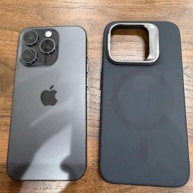 美品 iPhone15 pro 256GB ブラックチタニウム simフリー