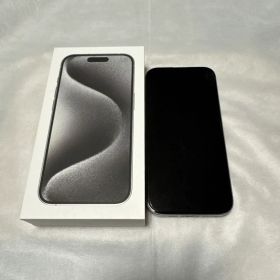 ほぼ新品 Apple iPhone 15 Pro 本体 1TB ホワイト