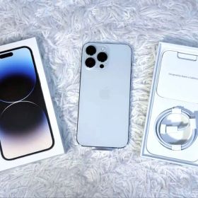 未使用 iPhone14 Pro Max 1TB シルバー SIMフリー