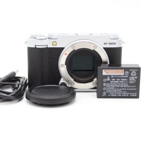 ショット数1048枚！■ほぼ新品■ FUJIFILM 富士フイルム ミラーレス一眼カメラ X-M5ボディ シルバー F X-M5-S JP 日英二言語モデル ♯12409