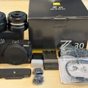 【美品】ニコン Z30 レンズ２本DX16-50 ＋ 単焦点レンズ他おまけ多数