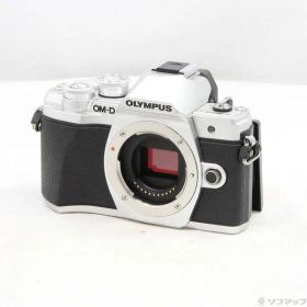 ソフマップ 〔中古品〕 OM-D E-M10 Mark III ボディ シルバー【258】