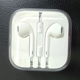 Apple EarPods ホワイト ケース付き