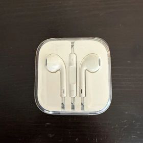 Apple EarPods 3.5mm 有線イヤホン 新品未使用 フィルム付き