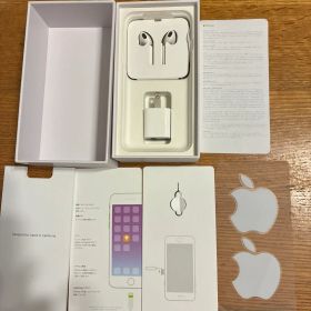 EarPods ホワイト有線イヤホン、USB電源アダプタ 箱付き