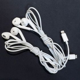 Apple純正品 EarPods Lightning イヤーポッズ 2個