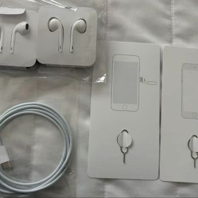 【未使用・純正】 iPhone Lightningケーブル,EarPods2個