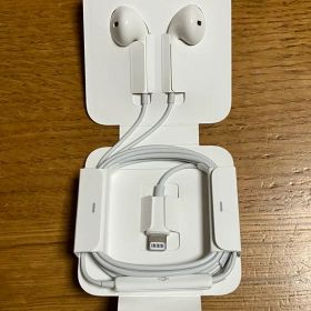 【Apple】EarPods Lightning 新品未使用品