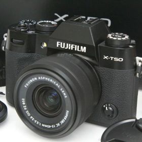 【中古】【美品】富士フイルム FUJIFILM X-T50 XC15-45mmレンズキット [ブラック]（センサー清掃済み） CA01-R5265-2K2 Xマウント APS-C 5軸手ブレ補正 EVF 標準ズーム レンズ付き セット 中古