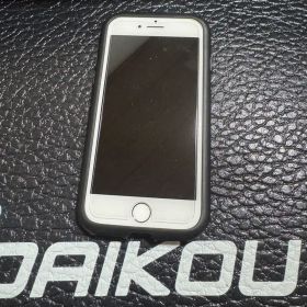 iPhone7 ジャンク 耐衝撃カバー付き