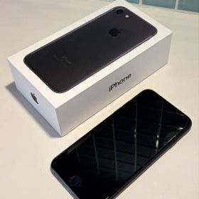 iPhone 7 ブラック 32GB