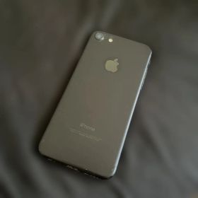 Apple iPhone 7 ブラック