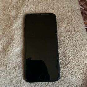iPhone7 32GB (Bランク)(多少の傷・汚れあり)