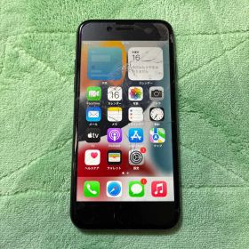 Apple iPhone 7 128GB 画面ひび割れ