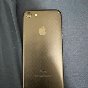 Apple iPhone 7 ブラック 4.7インチ 本体