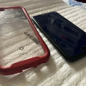 iPhone SE 64GBブラック