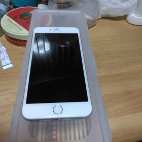 Apple iPhone 6 プラス シルバー 本体 64GB