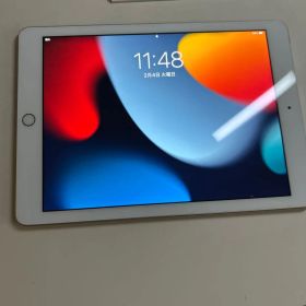 Apple iPad 10.2インチ ゴールド 本体