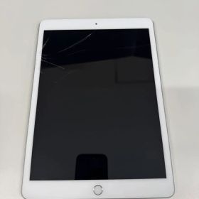 iPad第8世代 Wi-Fi 32GB シルバー ジャンク028