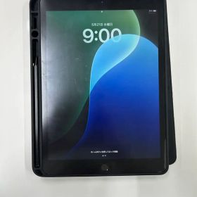 Apple iPad 第8世代 10.2インチ スペースグレー