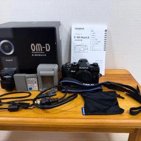 OM-D E-M5 Mark III ボディ 美品 付属品完備 純正バッテリ2個