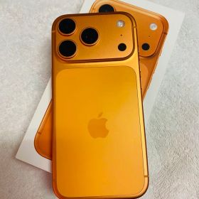 Apple iPhone 17 pro 256 オレンジ (美品)