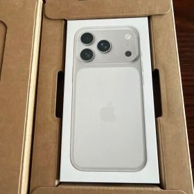 Apple iPhone 17Pro 本体 シルバー 256gb SIMフリー