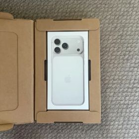 iPhone17promax シルバー 256gb 【新品未開封】