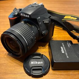 Nikon D5600 デジタル一眼レフカメラ