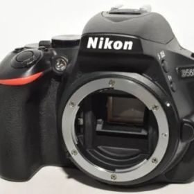 240642★ほぼ新品★Nikon デジタル一眼レフカメラ D5600 ボディー ブラック D5600BK