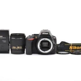 ★超美品★Nikon D5600 ショット数388枚 18-55mm B027