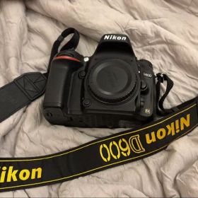 Nikon D600 ボディ ストラップ