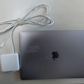 MacBook Pro (M1, 2020)
