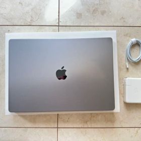 MacBook Pro M1MAX 1TB 32GBスペースグレー 16インチ