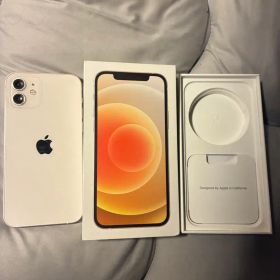 Apple iPhone 12 ホワイト 本体
