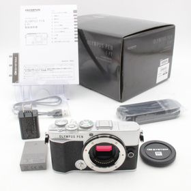 オリンパス(OLYMPUS)のショット数349 ほぼ新品 OM SYSTEM PEN E-P7 ミラーレス一眼(ミラーレス一眼)