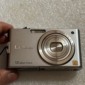 Panasonic DMC-FX60 シルバー 12MP動作未確認です充電器なし
