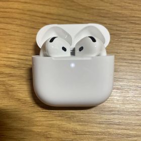 Apple AirPods 第4世代 アクティブノイズキャンセリングなし