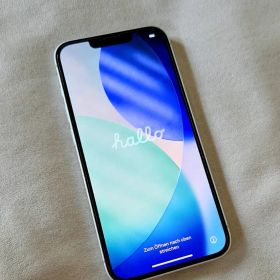 Apple iPhone 17e ホワイト【使用期間3週間】