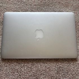 MacBook Air 11インチ 2015年モデル