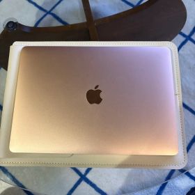 【セール中！美品】MacBook air 2018